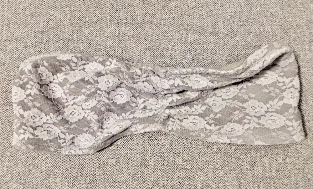 Victoria's Secret LOVE PINK Lace Bandeau Gray Strapless Bra Size XS Extra Small